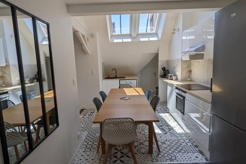 3 Appartements Premium Au Pied De La Cathedrale - Hypercentre Санс Екстер'єр фото